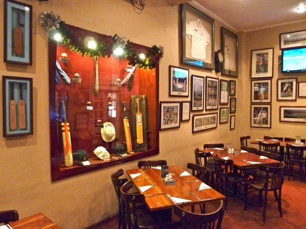 cricket_club_cafe_colombo_600x450