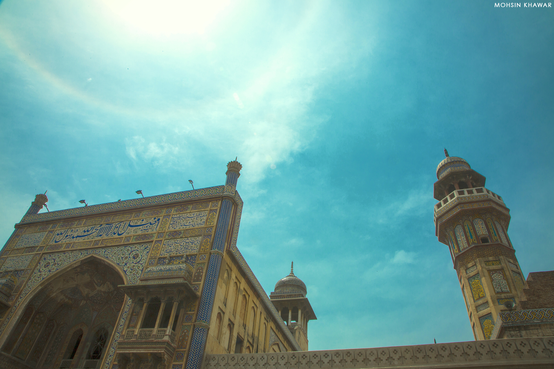 Mosque Wazir Khan - Lahore, Pakistan.

Buy high res image at https://www.shutterstock.com/image-photo/mosque-wazir-khan-lahore-pakistan-1402991282 or at https://www.istockphoto.com/photo/mosque-wazir-khan-gm1150583527-311521564
